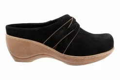 SoftWalk Mackay 18 SoftWalk Mackay -Sneakers shop S2226 004 outside